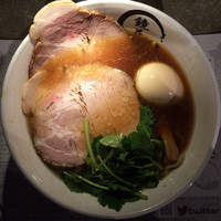 「極 醤油ラーメン」@らーめん愉悦処 鏡花の写真