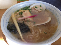 「新春丸地鶏黄金ラーメン IN 活寿蛤」@MENYA 食い味の道有楽の写真