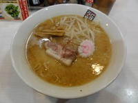 「味噌らーめん」@煮干しらーめん 玉五郎 阪急三番街店の写真