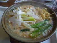 「鍋焼きラーメン（みそ）」@おおぎやらーめん 直江津店の写真