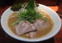 「あご塩ラーメン＋ごはん(750円＋50円)」@横浜家系ラーメン いとし家の写真