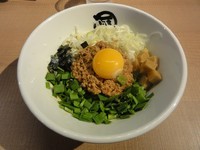 「台湾カレーまぜそば」@麺や マルショウ 江坂店の写真