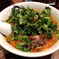 「パクチーカラシビ味噌らー麺（￥950）」@カラシビ味噌らー麺 鬼金棒の写真