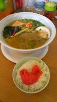 「A 新春丸地鶏黄金ラーメン IN 活寿蛤」@MENYA 食い味の道有楽の写真