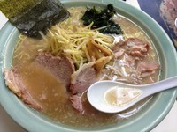 「ねぎラーメン中盛り  ７８０円」@◯つばき食堂の写真