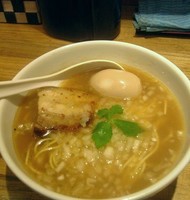 「片口煮干と平子の煮干しそば(油多め)+味玉」@煮干し中華そば三四郎の写真