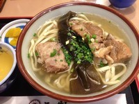 「ソーキそば700円」@沖縄そば郷土料理 みの家 パレットくもじ店の写真