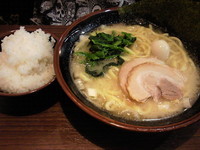 「塩ラーメン680円（ライス付き）」@秋津商店の写真