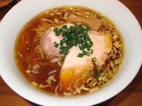 「醤油ラーメン　750円」@ラーメン屋 トイ・ボックスの写真