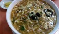 「酢辣湯麺／酢入辛ラーメン７３０円」@江南春の写真