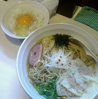 「シジミ醤油らぁ麺(限定)+ワンタン+玉子かけごはん」@桜台らぁ麺 美志満の写真