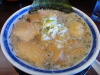 「中華そば+燻製玉子」@豚骨らあめん ちづる亭の写真