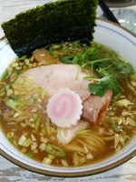 「【きまぐれ限定】かつお香る中華そば800円+かんぱち」@中華そば 四つ葉の写真