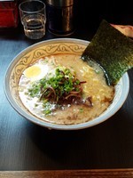 「豚骨ラーメン（塩）」@ラーメンゆうやの写真