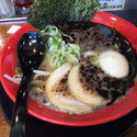黒煮たまごラーメン