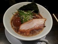 「天破濃厚ブラック」@麺将 天破の写真