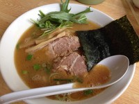 「醤油豚骨　￥７００」@麺家 晴の写真