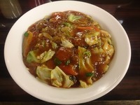 「スタミナ並 冷＋ぎょうざ」@スタミナラーメン吟月の写真