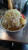 「ラーメン 油少なめ 野菜多目ニンニク紅しょうが」@らーめん大 練馬店の写真