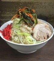 「大ラーメン（740円）+ニラキムチ（80円）」@ラーメン二郎 横浜関内店の写真