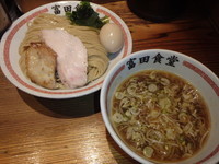 「つけ味玉(中)(930円)」@松戸中華そば 富田食堂の写真