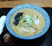 「こく旨味噌らーめん￥７５０＋辛みそ団子￥１００」@まるしん 麺匠 きくのやの写真