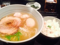 「銀笹白醤油ラーメン¥850＋半鯛飯¥200＋味玉（クーポン）」@麺処 銀笹の写真