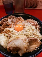 「まぜそば麺硬め（全増し、タマネギ）➕ほぐし豚」@麺屋 桐龍の写真