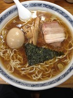 「味玉中華そば（大盛り）」@中華そば・つけめん 甲斐の写真
