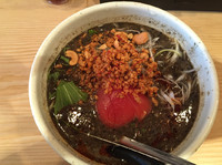 「ブラック坦々麺」@らぁ麺屋 つなぎの写真