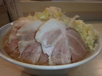 「ラーメン豚増し(950円)、大盛ヤサイニンニクアブラ」@ラーメン JIDAIの写真