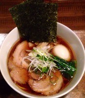 「支那そば　800円　特製トッピング200円」@日本橋 製麺庵 なな蓮の写真