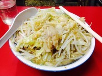 「小ラーメン 野菜+ニンニク+脂」@ラーメン二郎 目黒店の写真