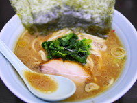 「らーめん 麺硬め＋味濃いめ＋油多目」@人形町らーめん いなせの写真