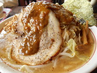 「[改造]　雷電麺 野菜マシ＋カレー」@とんちき麺の写真