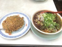 「ラーメン小 やきめし」@新福菜館 本店の写真