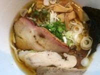 「あご煮干しそば 760円（チャーシュー+100円）」@麺や 虎ノ道の写真