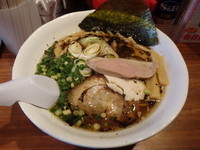 「鴨清湯そば（900円）」@らーめん・つけめん 八角の写真