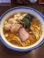 「わんたんめん、醤油」@麺屋 はやしまるの写真