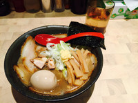 「特製ラーメン1000円」@にぼしらーめん88の写真