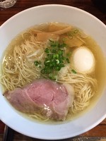 「しお味玉ラーメン」@町田汁場 しおらーめん進化 町田駅前店の写真