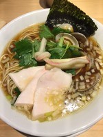 「鶏・煮干・蛤のトリプルSOBA」@Ginza Noodles むぎとオリーブの写真