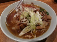 「スタミナラーメン（豚バラ肉炒め）  大盛り」@中国厨房 盧山の写真
