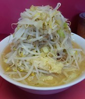 「ラーメン豚入り　800円　ﾆﾝﾆｸ」@ラーメン二郎 ひばりヶ丘駅前店の写真