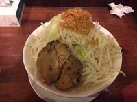 「醤油 らーめん（大盛り250ｇ）にんにく多め ７００円」@喝力屋の写真
