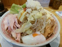 「辛まぜそば(並盛・300g)880円」@麺屋桜木の写真