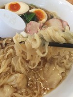 「ワンタンメン味玉入り（大盛り）」@白河手打中華 賀乃屋の写真