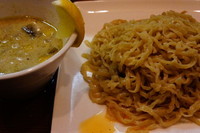 「グリーンカレーのつけめん（気まぐれ限定）」@つけめん かねかつの写真