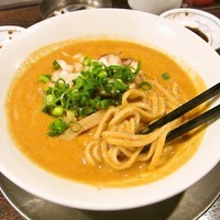 「濃厚あん肝味噌そば　900円」@立ち呑み居酒屋 金町製麺の写真