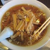 「ラーメン小+メンマ（麺カタメ、カラメ）　720円」@ラーメン専門の店 大勝の写真